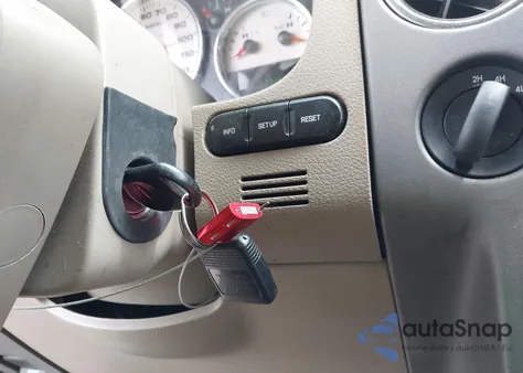 2006 Ford F-150 Fx4/Lariat/Xlt из США, поврежденный, VIN 1FTPW14V26KD52373